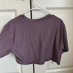 super cute light fit cropped tee.